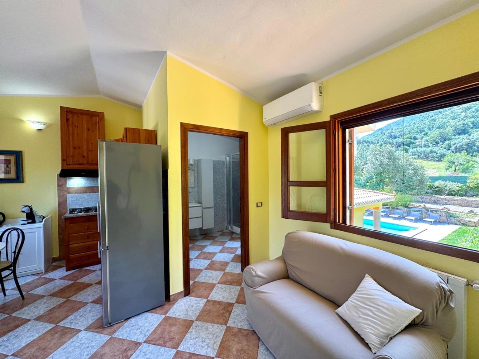 Villa With Pool Кардеду Екстериор снимка
