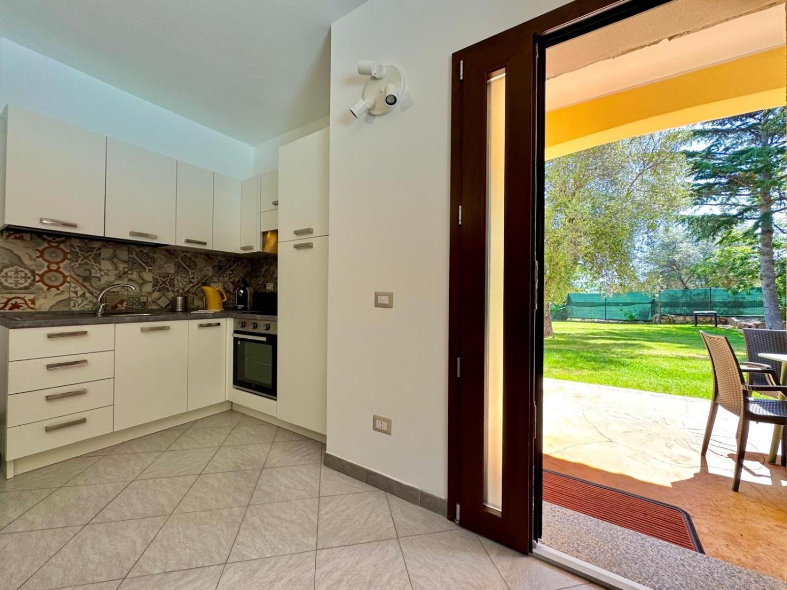 Villa With Pool Кардеду Екстериор снимка
